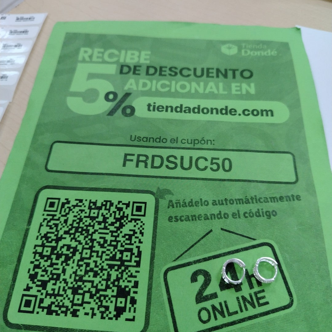 HUGGIES C/CIRCONIAS PLATA .925 2.7 GR (NUEVO)