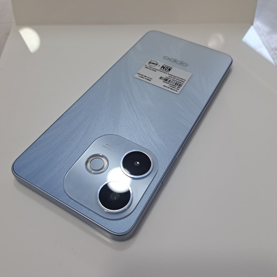 CELULAR OPPO  A5 PRO CPH2711 (2025) 256 GB 8 GB RAM