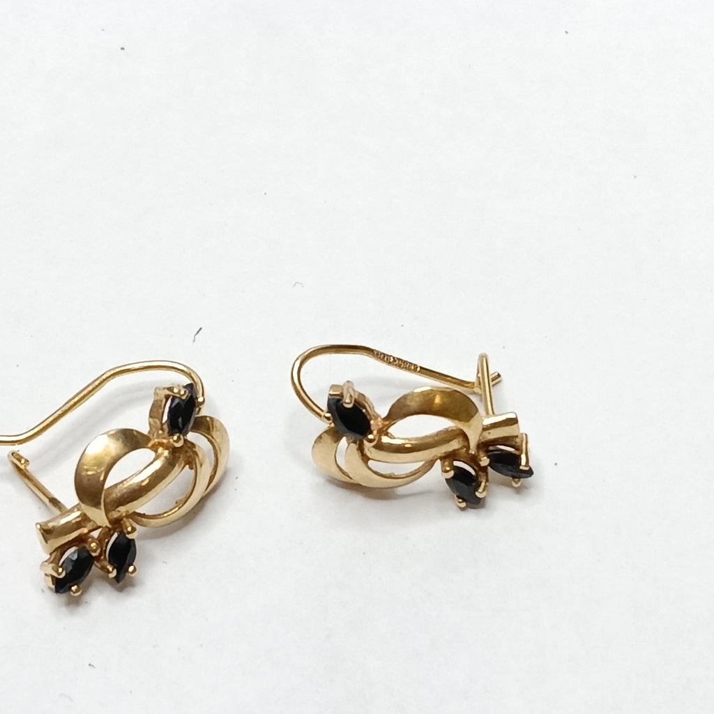 ARETES PAR ORO 14 K 2.6 GRMS (SEMINUEVO)