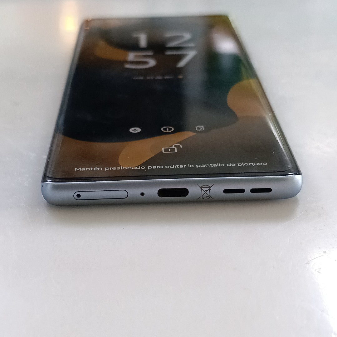 CELULAR MOTOROLA EDGE 50 FUSION XT2429-1 256 GB 8 GB RAM (SEMINUEVO)