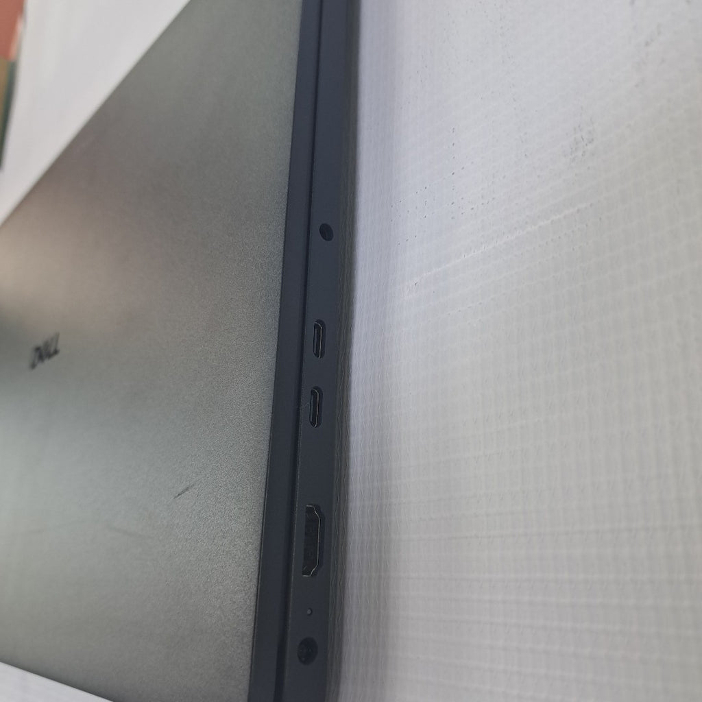 LAPTOP DELL PRO 14 PC14250 (2025) 1 TB SSD 32 GB RAM (SEMINUEVO)
