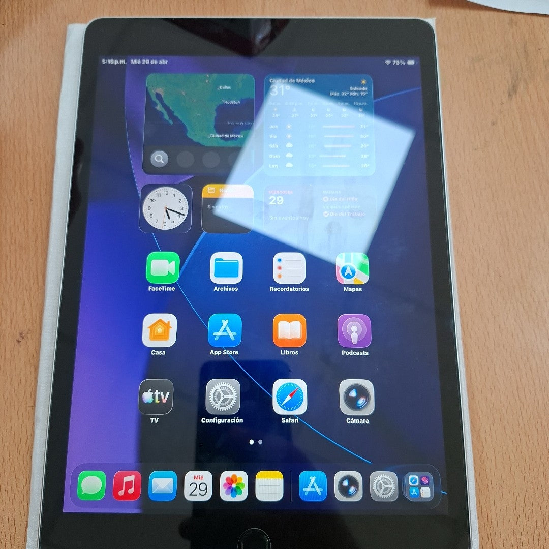 TABLETA APPLE IPAD 9 A2602 64 GB 3 GB RAM (SEMINUEVO)