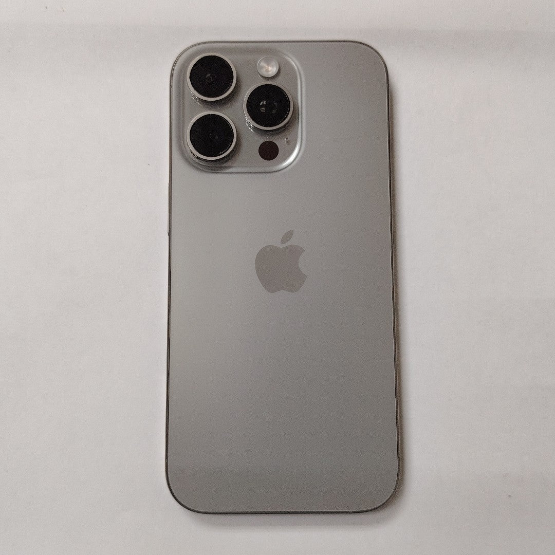 CELULAR APPLE IPHONE 16 PRO A3292 (2024) 256 GB 8 GB RAM (SEMINUEVO)