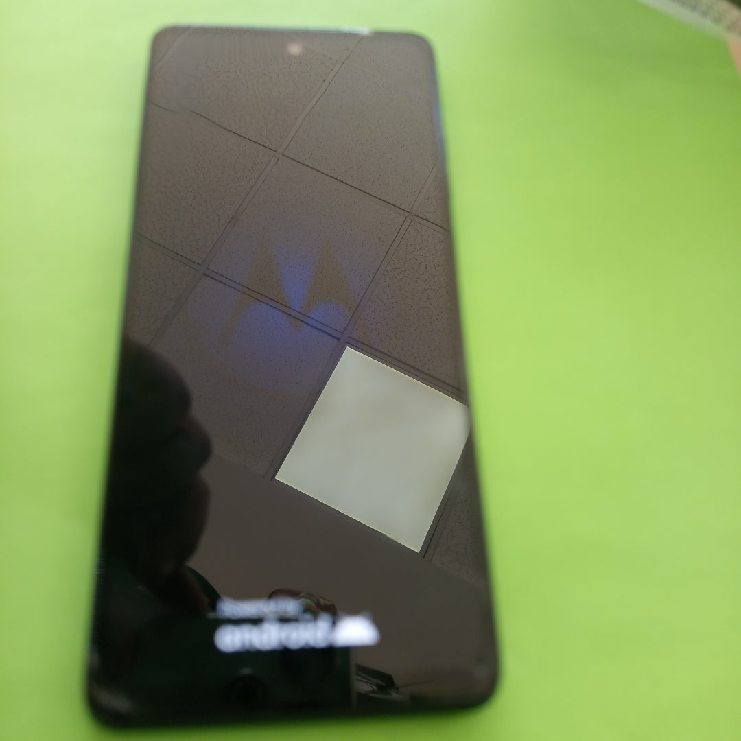 CELULAR MOTOROLA MOTO G24 XT2423-1 (2024) 256 GB 4 GB RAM (SEMINUEVO)