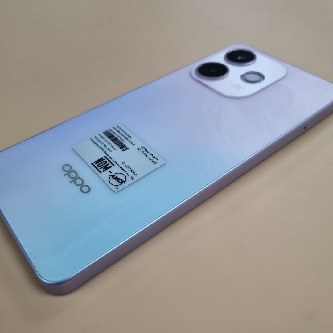 CELULAR OPPO  A5 PRO 5G CPH2695 (2025) 256 GB 8 GB RAM (SEMINUEVO)