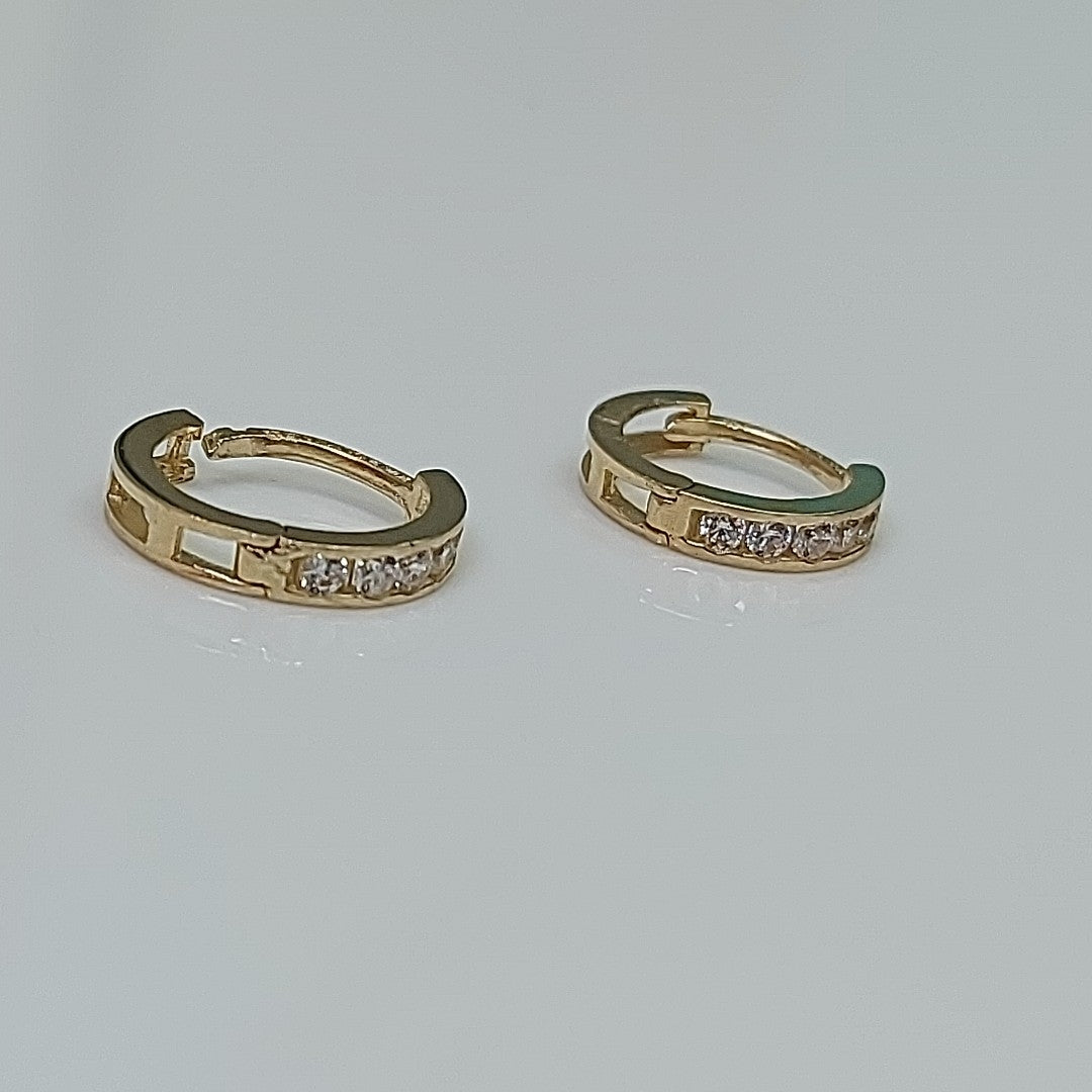 ARETES ARRACADAS C/CIRCONIAS ORO 10K 0.9 GR (NUEVO)