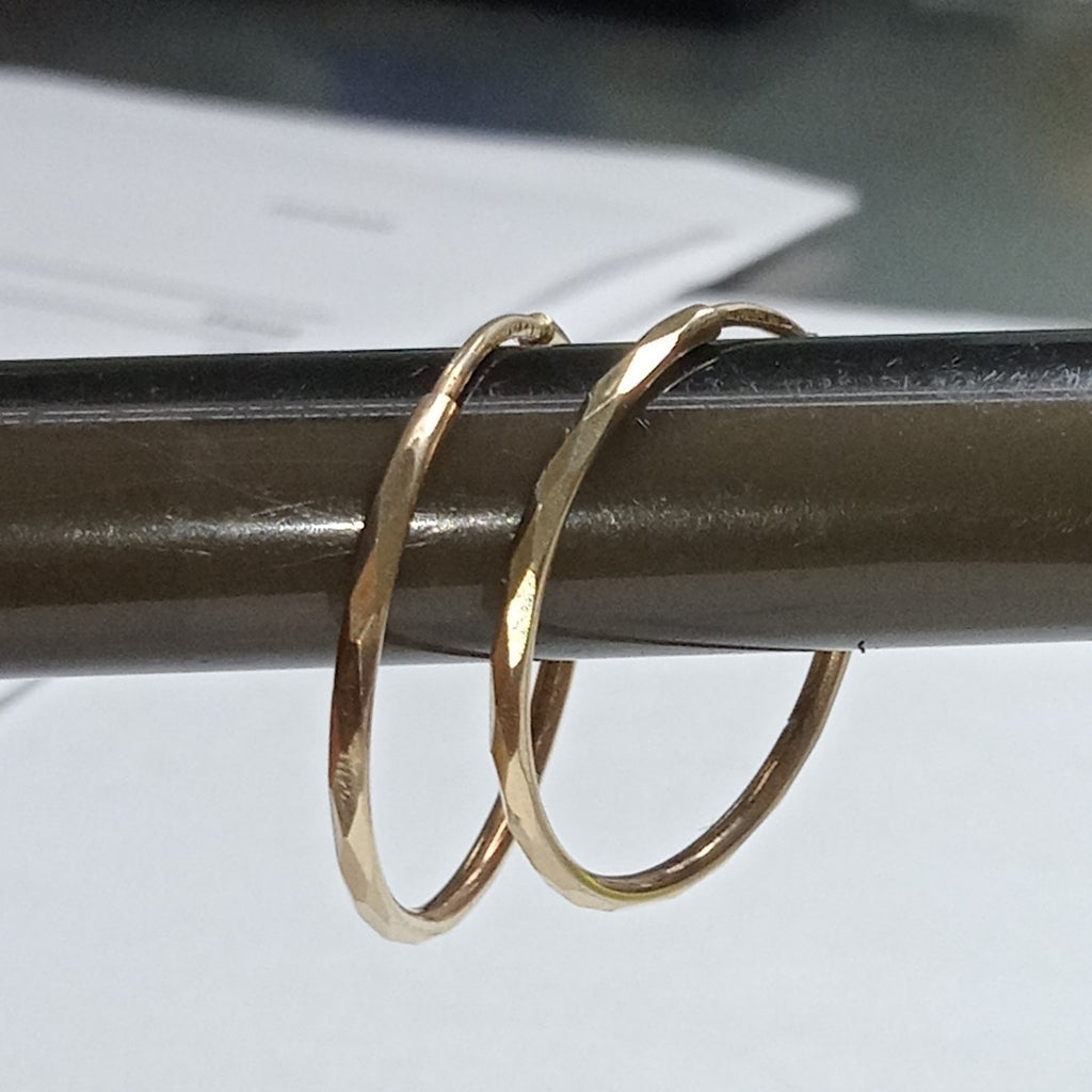 ARRACADAS PAR ORO 10 K 1 GRMS (SEMINUEVO)