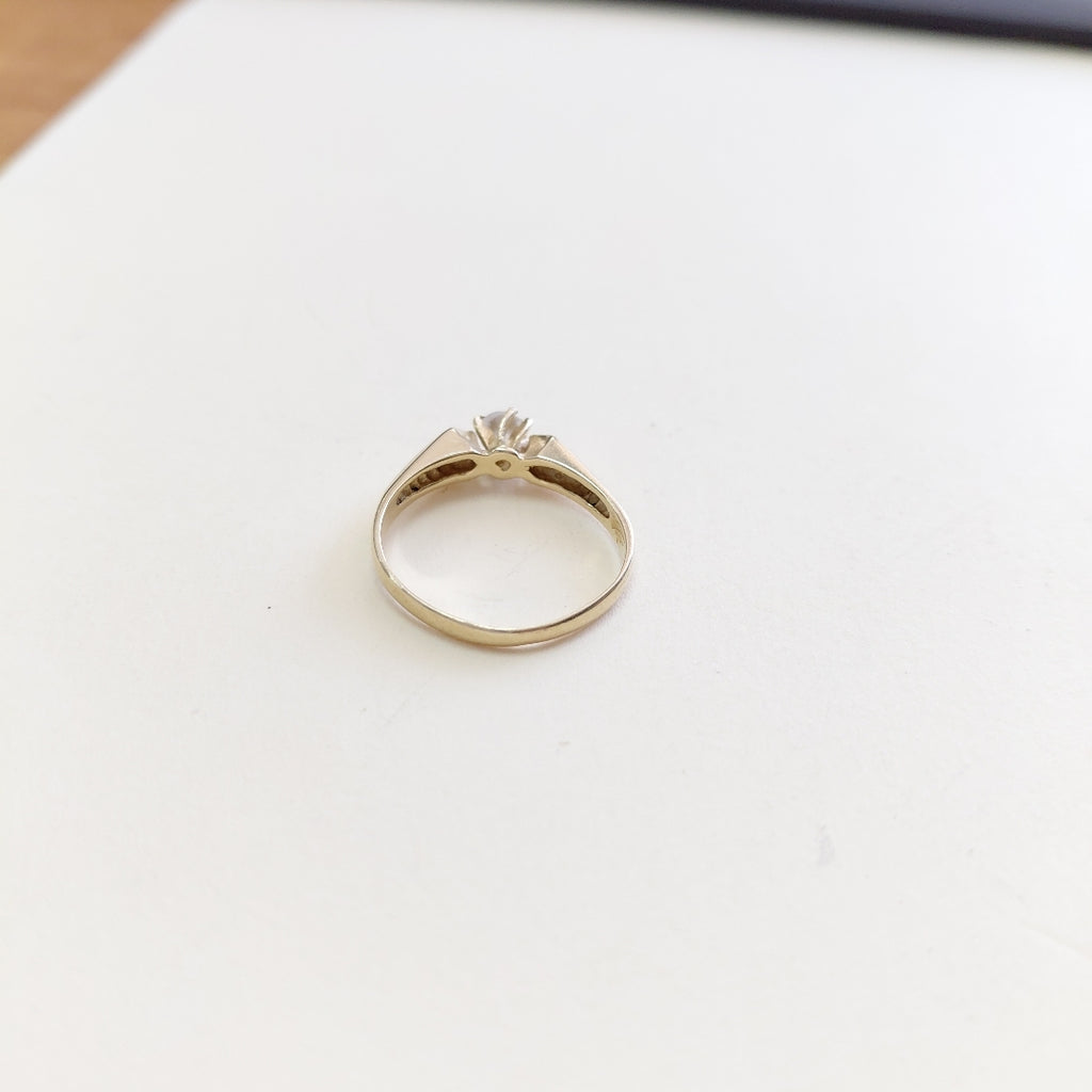 SOLITARIO ORO 14 K 2.3 GRMS (SEMINUEVO)