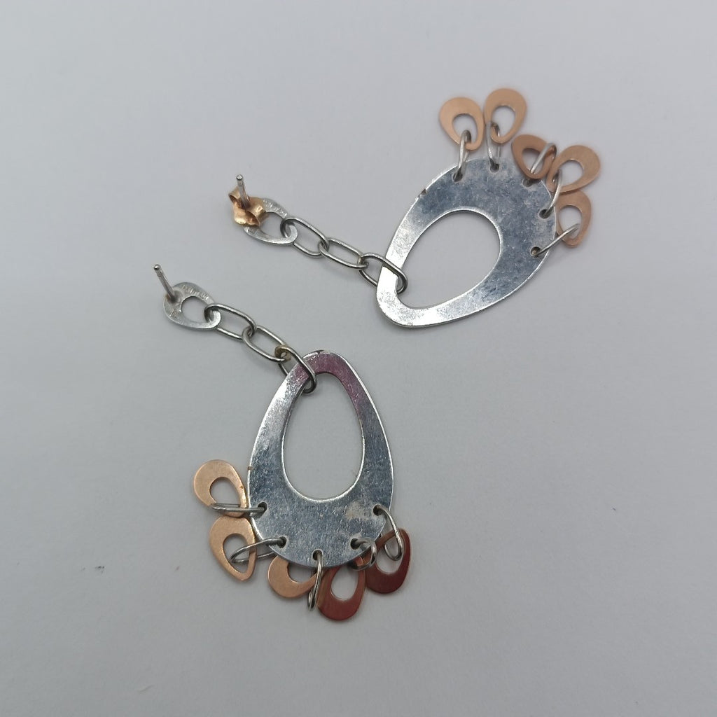 ARETES PAR ORO COMBINADO 14 K 7.4 GRMS (SEMINUEVO)