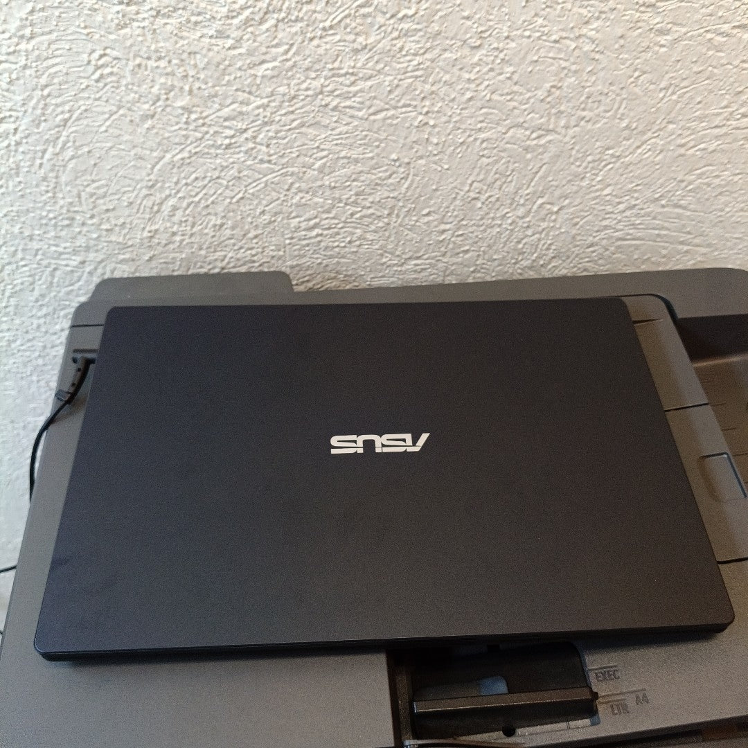 LAPTOP ASUS E410KA-CL464 (2024) 64 GB SSD 4 GB RAM (SEMINUEVO)