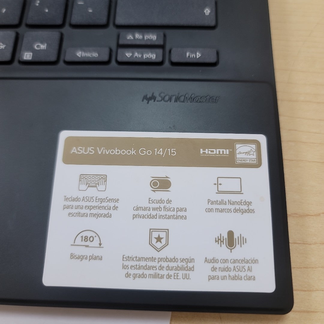 LAPTOP ASUS VIVOBOOK GO 14 E1404FA-NK341W (2025) 512 GB SSD 8 GB RAM (SEMINUEVO)