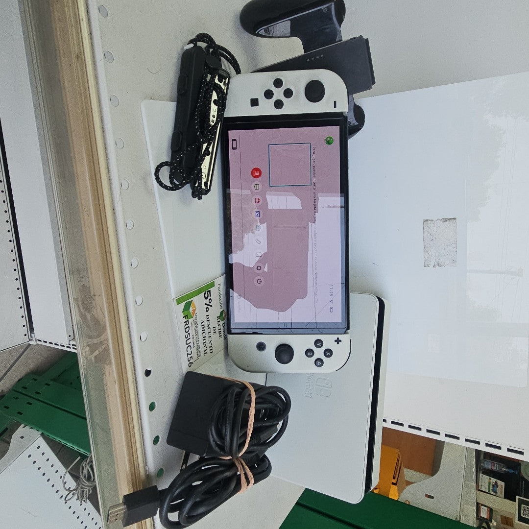 CONSOLA DE VIDEOJUEGO NINTENDO SWITCH OLED 64 GB (SEMINUEVO)