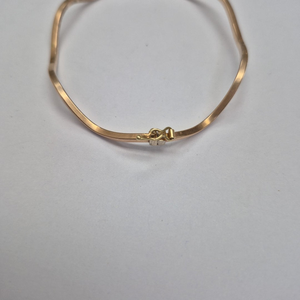PULSERA RIGIDA ORO 14 K 3.4 GRMS (SEMINUEVO)