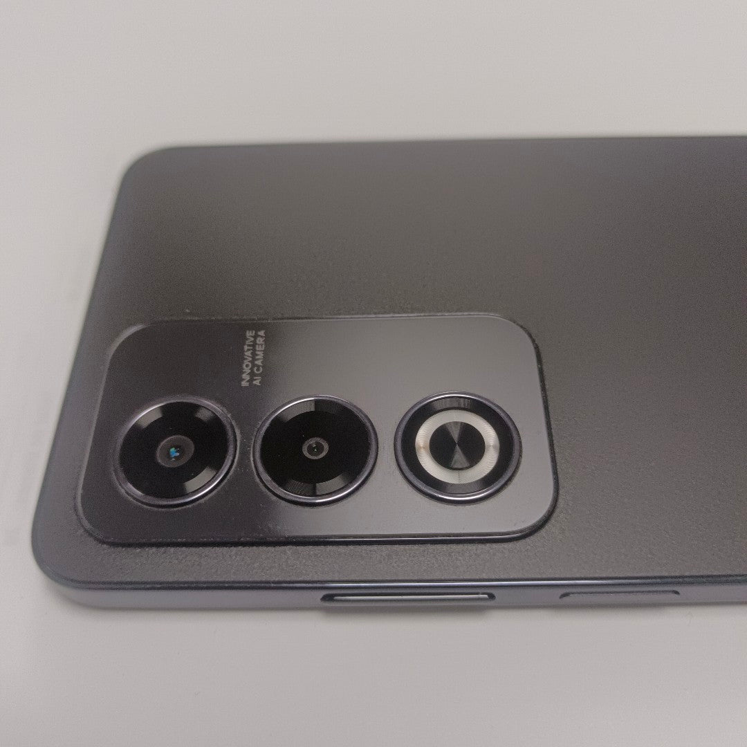 CELULAR OPPO A80 5G CPH2639 (2024) 256 GB 8 GB RAM (SEMINUEVO)