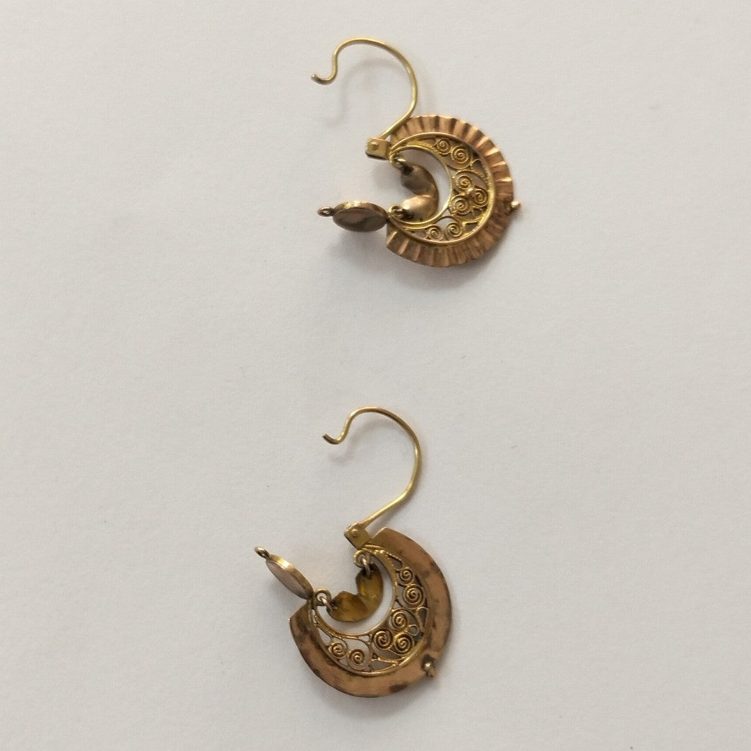 ARETES PAR ORO 8 K 1.9 GRMS (SEMINUEVO)