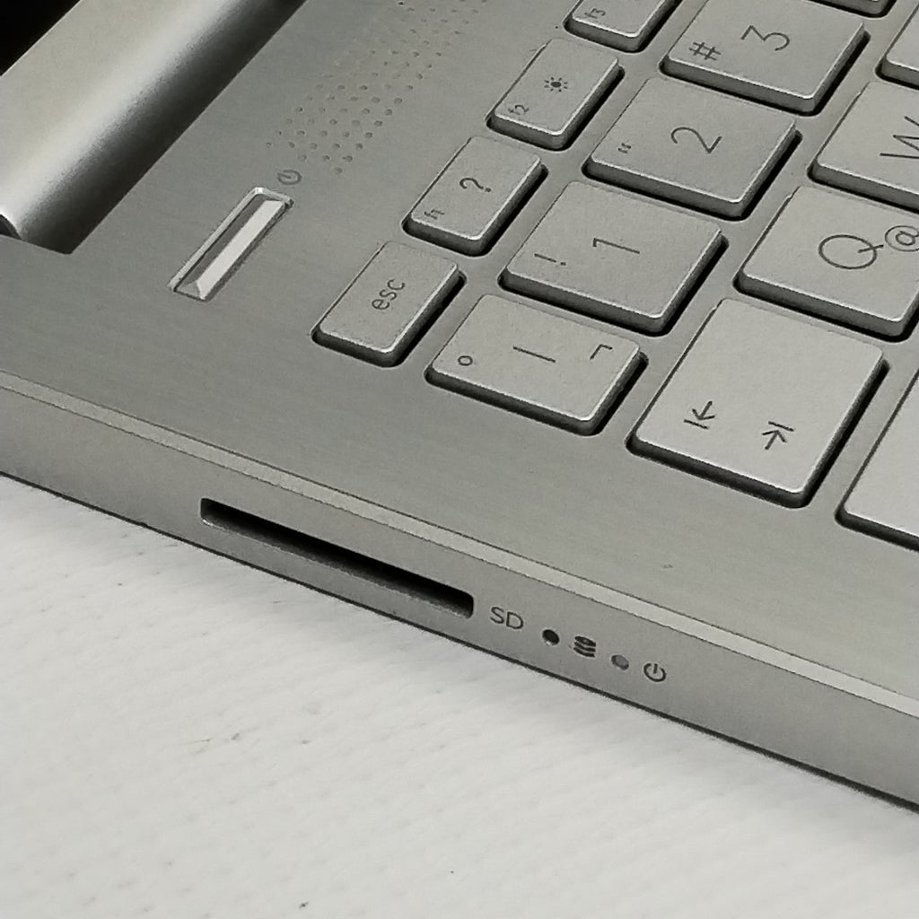 LAPTOP HP 14-DQ5032LA (2023) 512 GB SSD 8 GB RAM (SEMINUEVO)