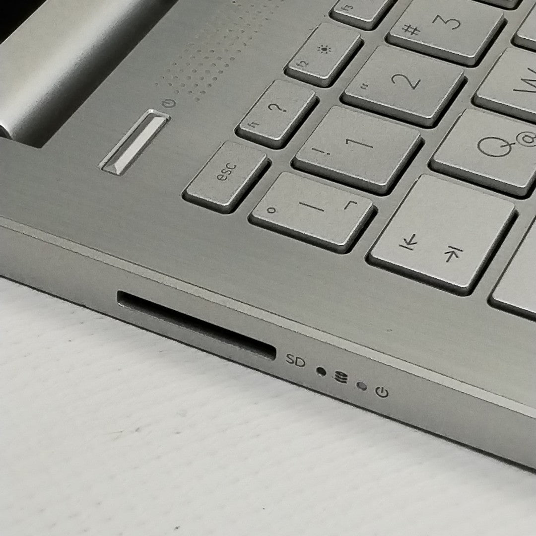 LAPTOP HP 14-DQ5032LA (2023) 512 GB SSD 8 GB RAM (SEMINUEVO)