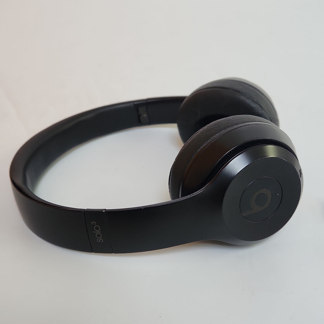 AUDIFONOS BEATS SOLO 3 INALAMBRICO ON EAR (SEMINUEVO)