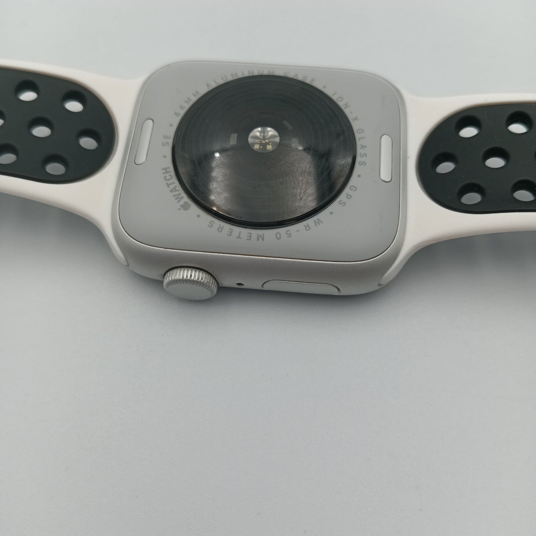 SMARTWATCH APPLE SE 2 ALUMINIO A2723 44 MM GPS (SEMINUEVO)