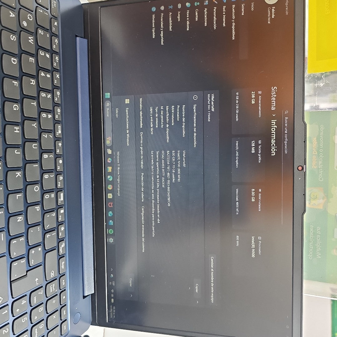 LAPTOP LENOVO IDEAPAD SLIM 3 15IAN8 (2024) 256 GB SSD 8 GB RAM