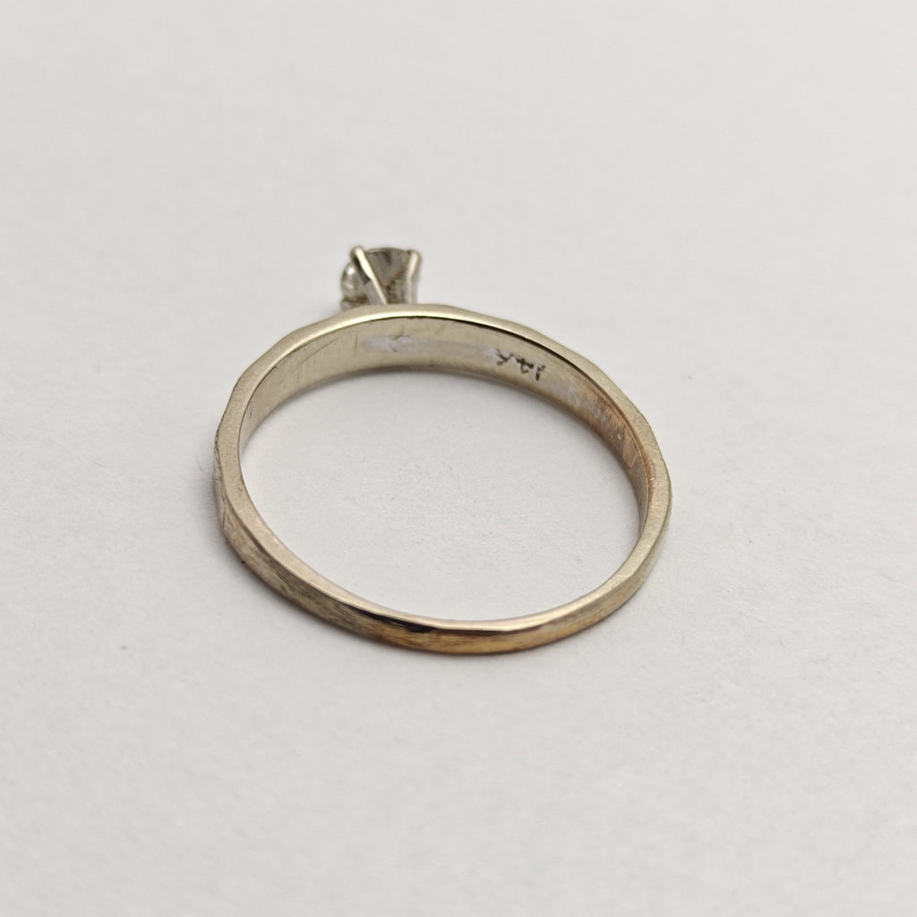 ANILLITO ORO BLANCO 14 K 1,80 GRMS (SEMINUEVO)