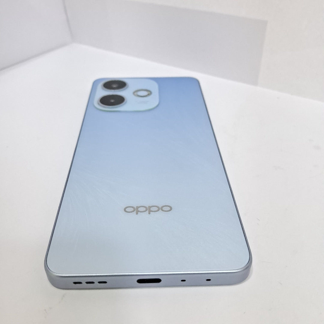 CELULAR OPPO A5 PRO CPH2711 (2025) 256 GB 8 GB RAM (SEMINUEVO)