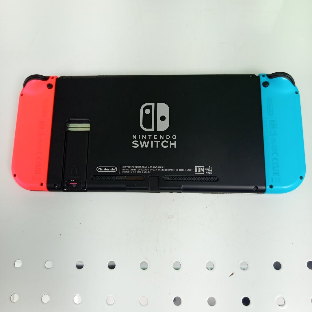 CONSOLA DE VIDEOJUEGO NINTENDO SWITCH 1.1 32 GB (SEMINUEVO)