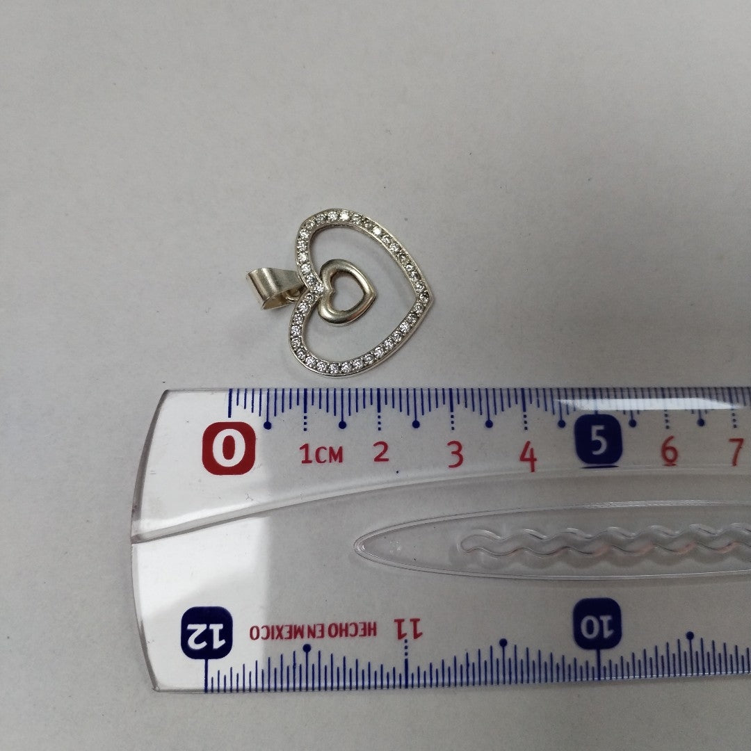 DIJE CORAZON C/CIRCONIAS PLATA .925 2.7 GR (NUEVO)