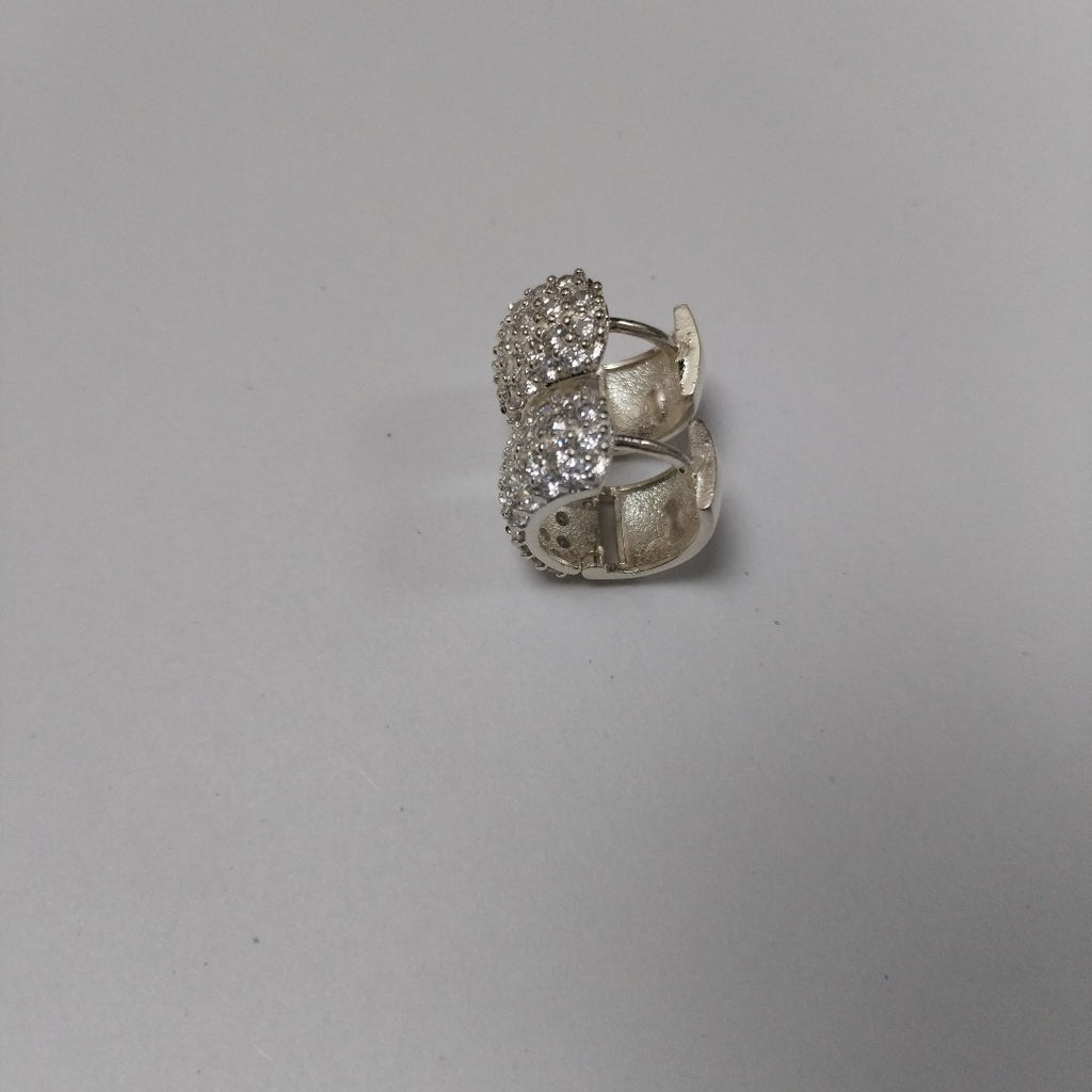 HUGGIES C/CIRCONIAS PLATA .925 5.6 GR (NUEVO)