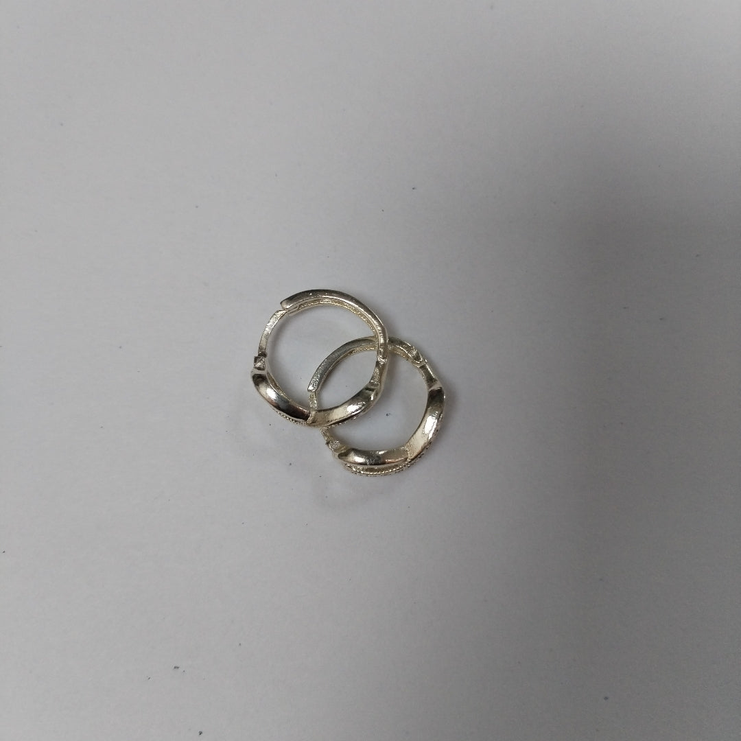 HUGGIES INFINITO CIRCONIAS PLATA .925 2.4 GR (NUEVO)