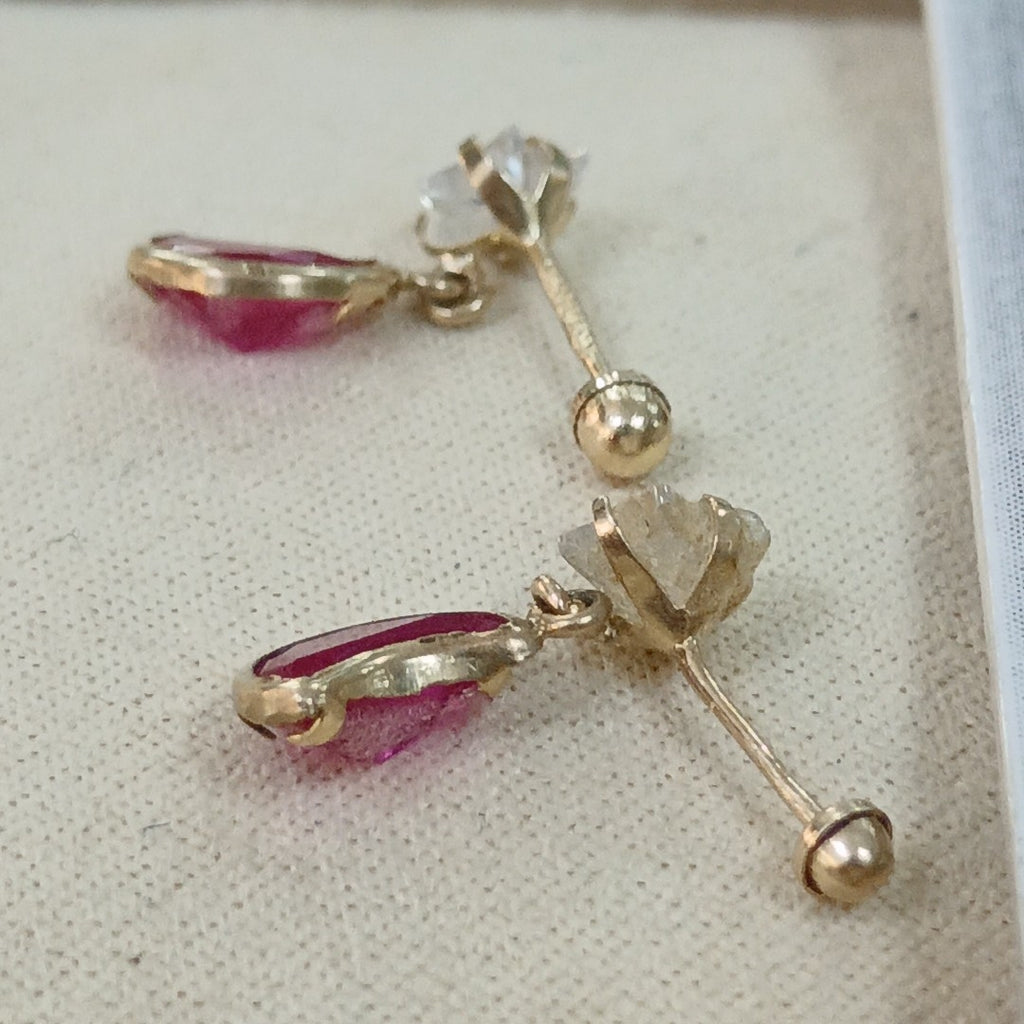 ARETES PAR ORO 10 K 0.9 GRMS (SEMINUEVO)