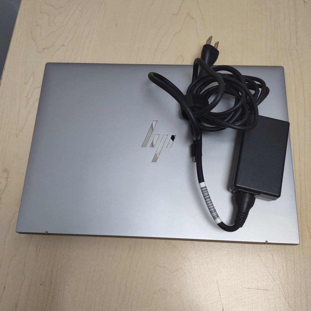 LAPTOP HP ZBOOK FIREFLY G11 (2025) 1 TB SSD 16 GB RAM (SEMINUEVO)