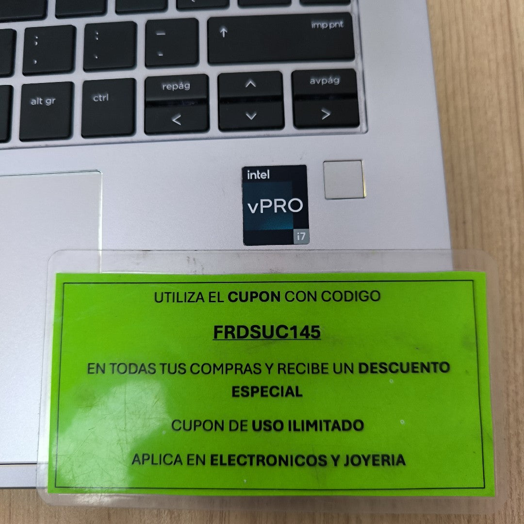 LAPTOP HP ELITEBOOK 840 G10 (2024) 256 GB SSD 16 GB RAM (SEMINUEVO)