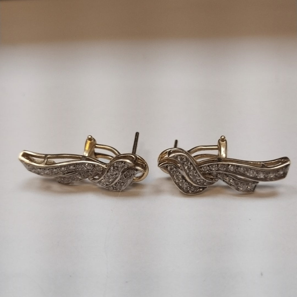 ARETES PAR ORO 14 K 5.8 GRMS (SEMINUEVO)