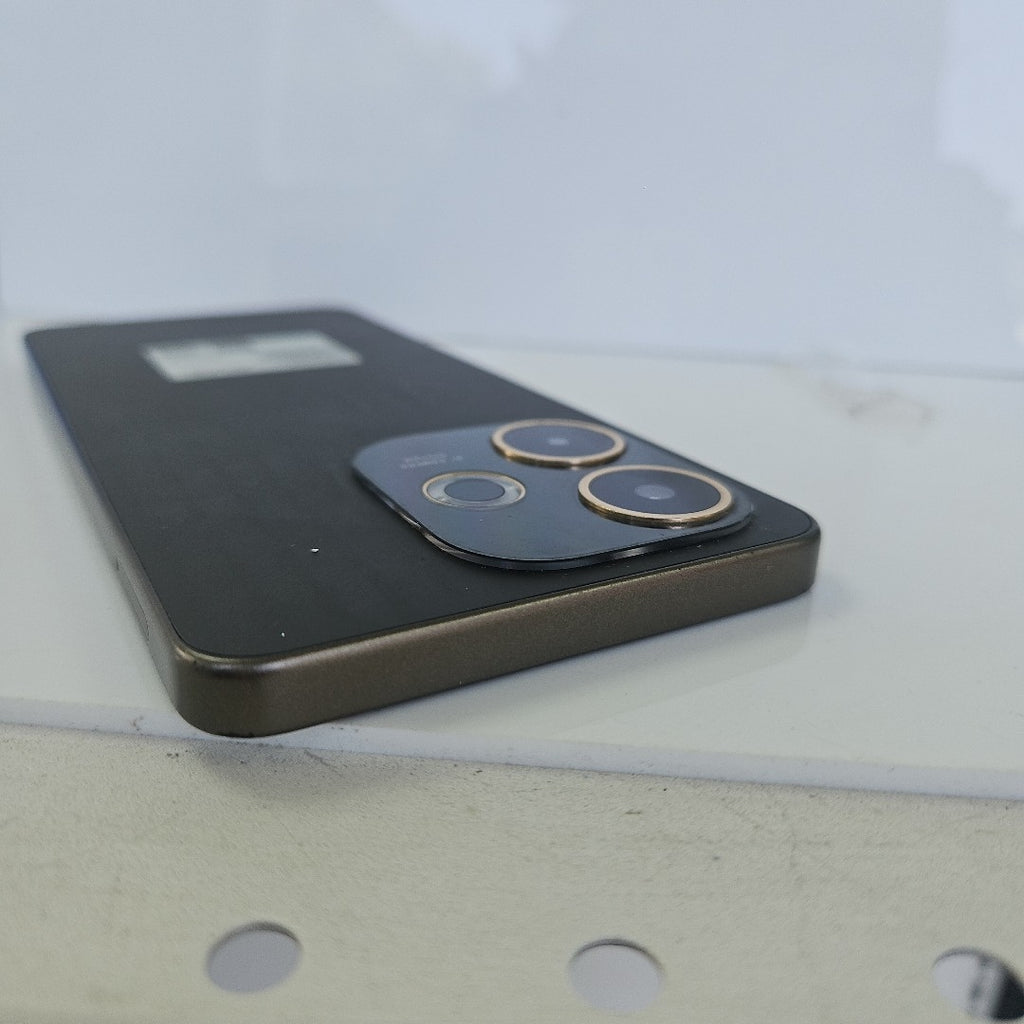CELULAR OPPO A5 PRO 5G CPH2695 (2025) 256 GB 8 GB RAM (SEMINUEVO)
