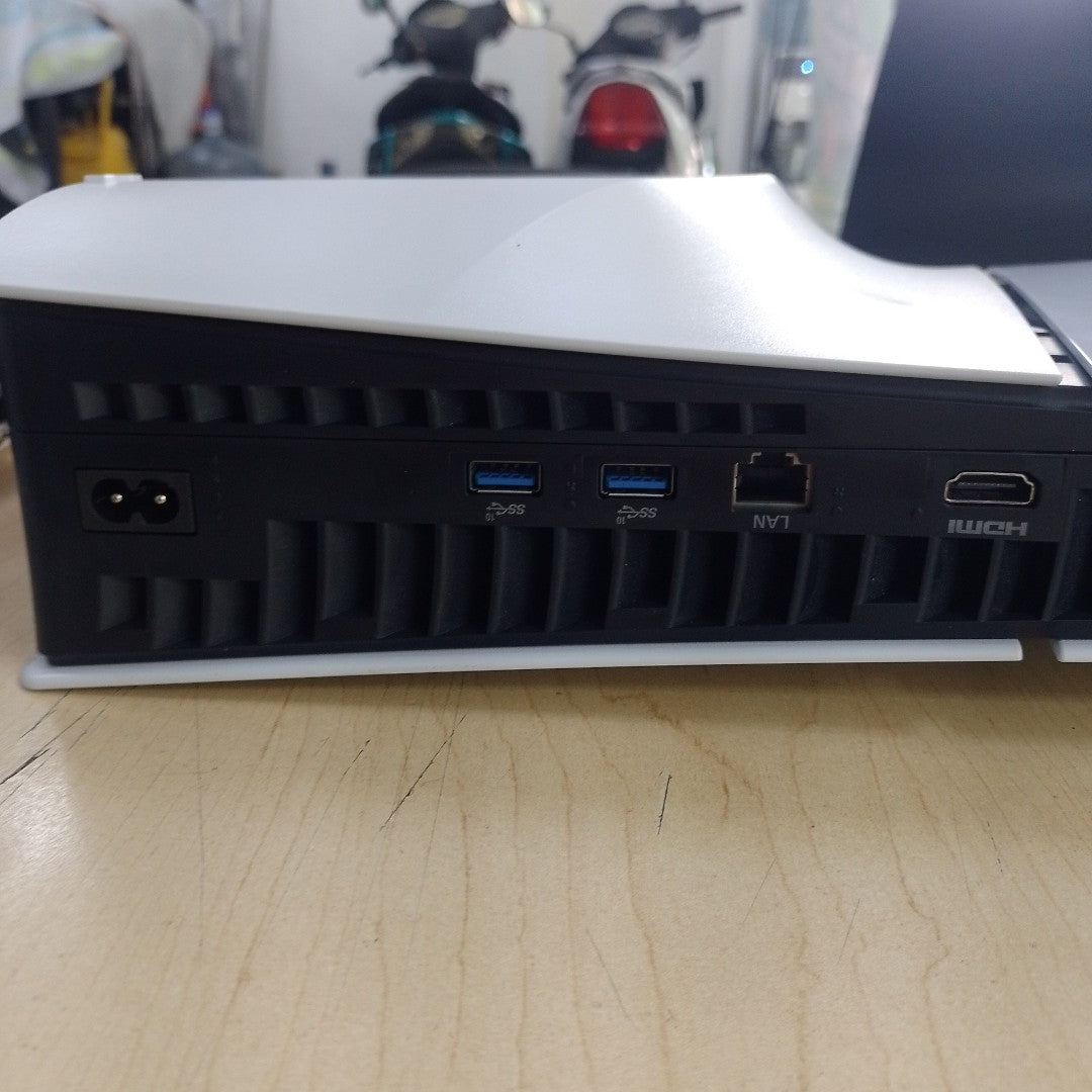 CONSOLA DE VIDEOJUEGO SONY PS5 SLIM 1 TB SSD (SEMINUEVO)