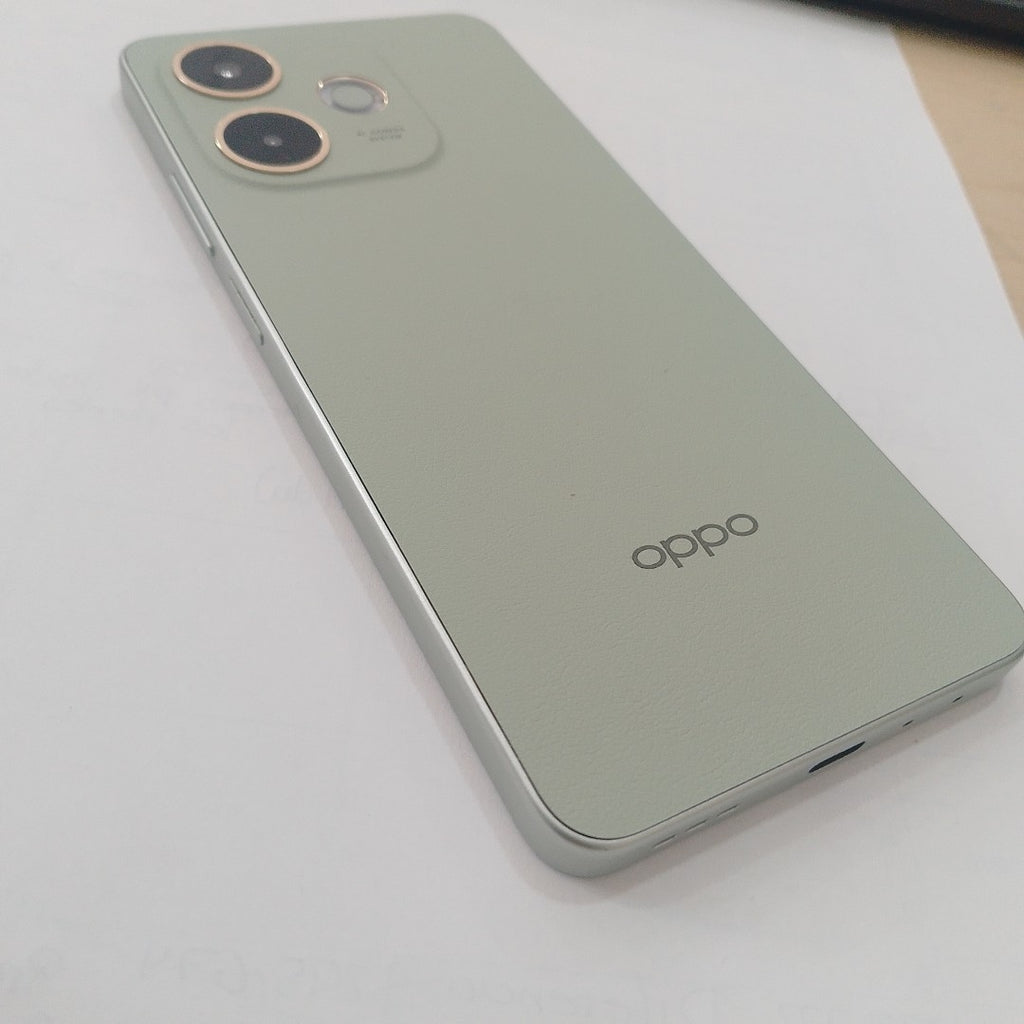 CELULAR OPPO A5 PRO CPH2711 (2025) 256 GB 8 GB RAM (SEMINUEVO)