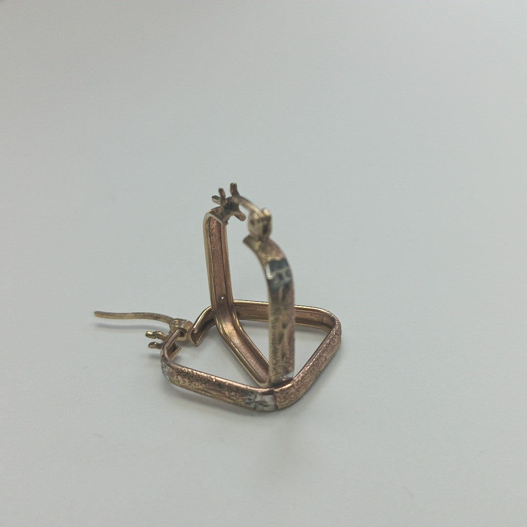 ARRACADAS PAR ORO, ORO COMBINADO 10 K 2.3 GRMS (SEMINUEVO)