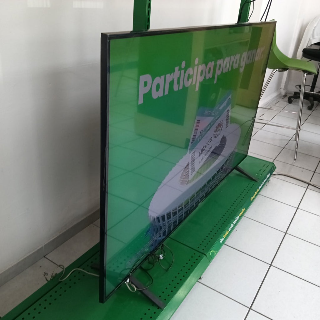 PANTALLA LG 70UR8750PSA (2024) 70" LED 4K (SEMINUEVO)