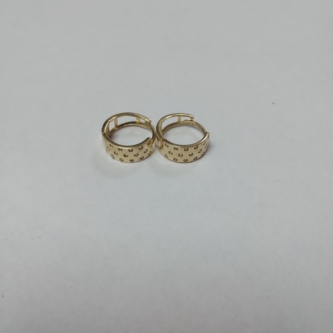 HUGGIES ORO 14K 2.5 (NUEVO)