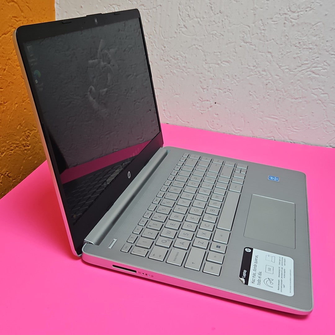 LAPTOP HP 14-DQ0505LA (2023) 256 GB SSD 8 GB RAM (SEMINUEVO)