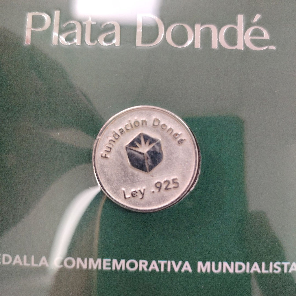 MEDALLA CONMEMORATIVA FRD FÚTBOL MOTIVO QUETZALCÓATL PLATA .925 11.9 GR (NUEVO)