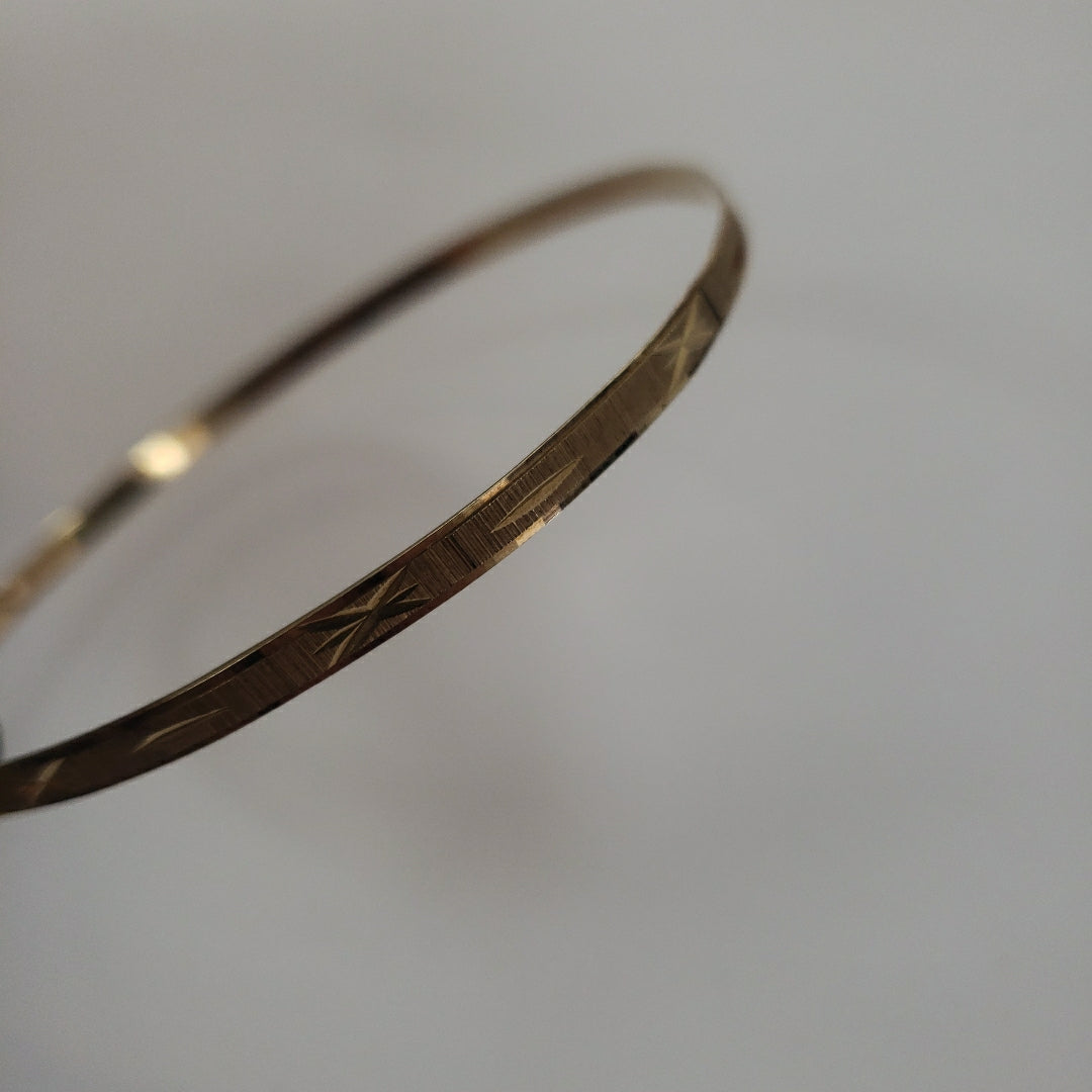 PULSERA RIGIDA ORO 10 K 3.9 GRMS (SEMINUEVO)