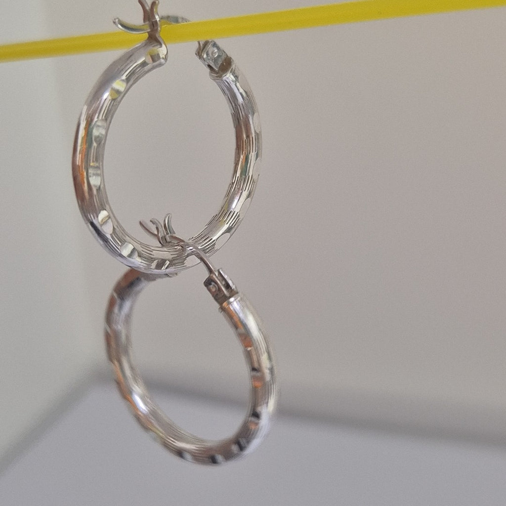 ARRACADAS PAR ORO BLANCO 14 K 2,80 GRMS (SEMINUEVO)