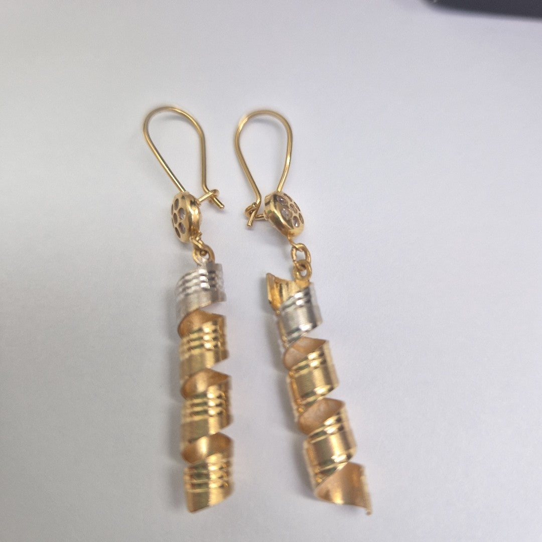 ARETES PAR ORO 14 K 3.9 GRMS (SEMINUEVO)