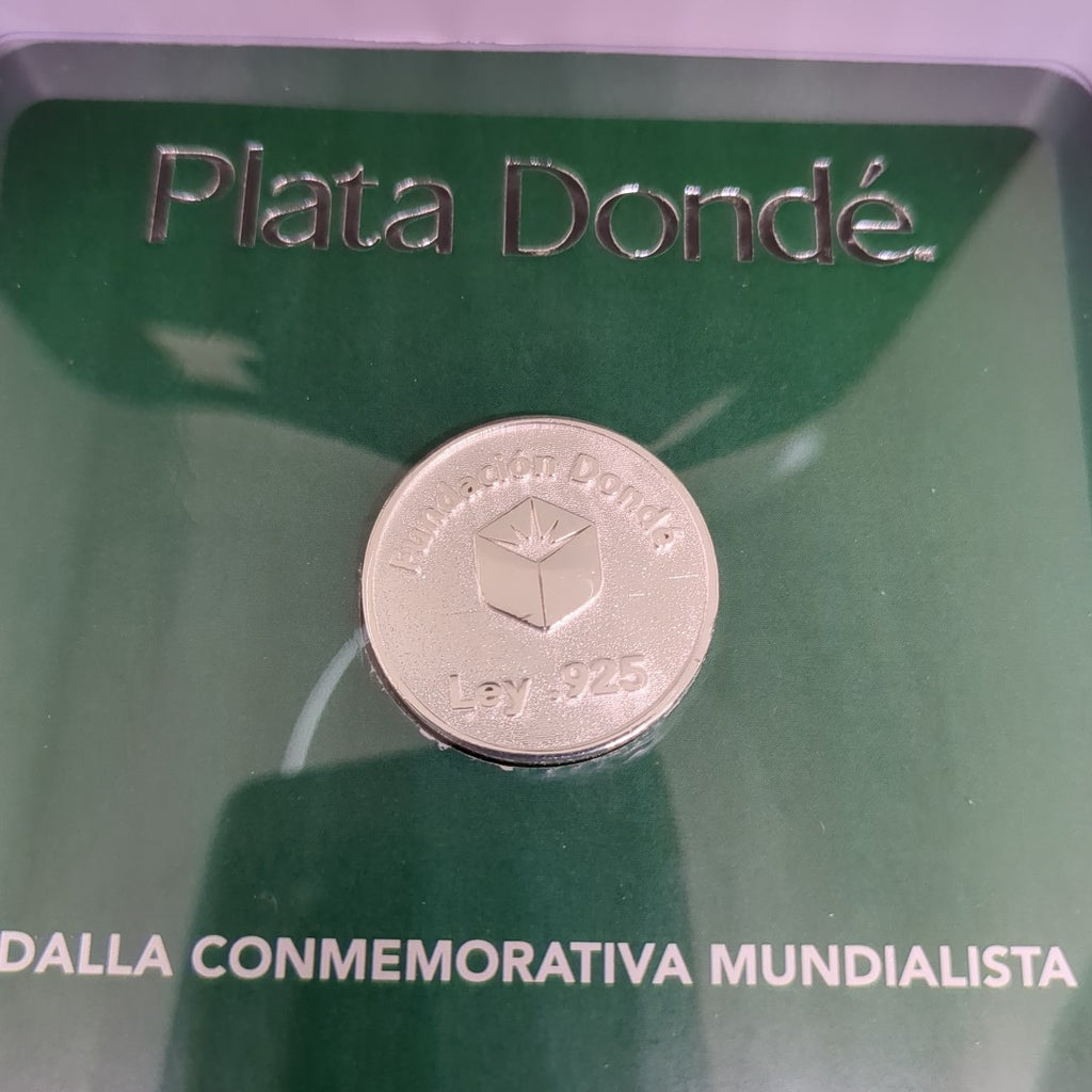 MEDALLA CONMEMORATIVA FRD FÚTBOL MOTIVO ÁGUILA PLATA .925 8.9 GR (NUEVO)