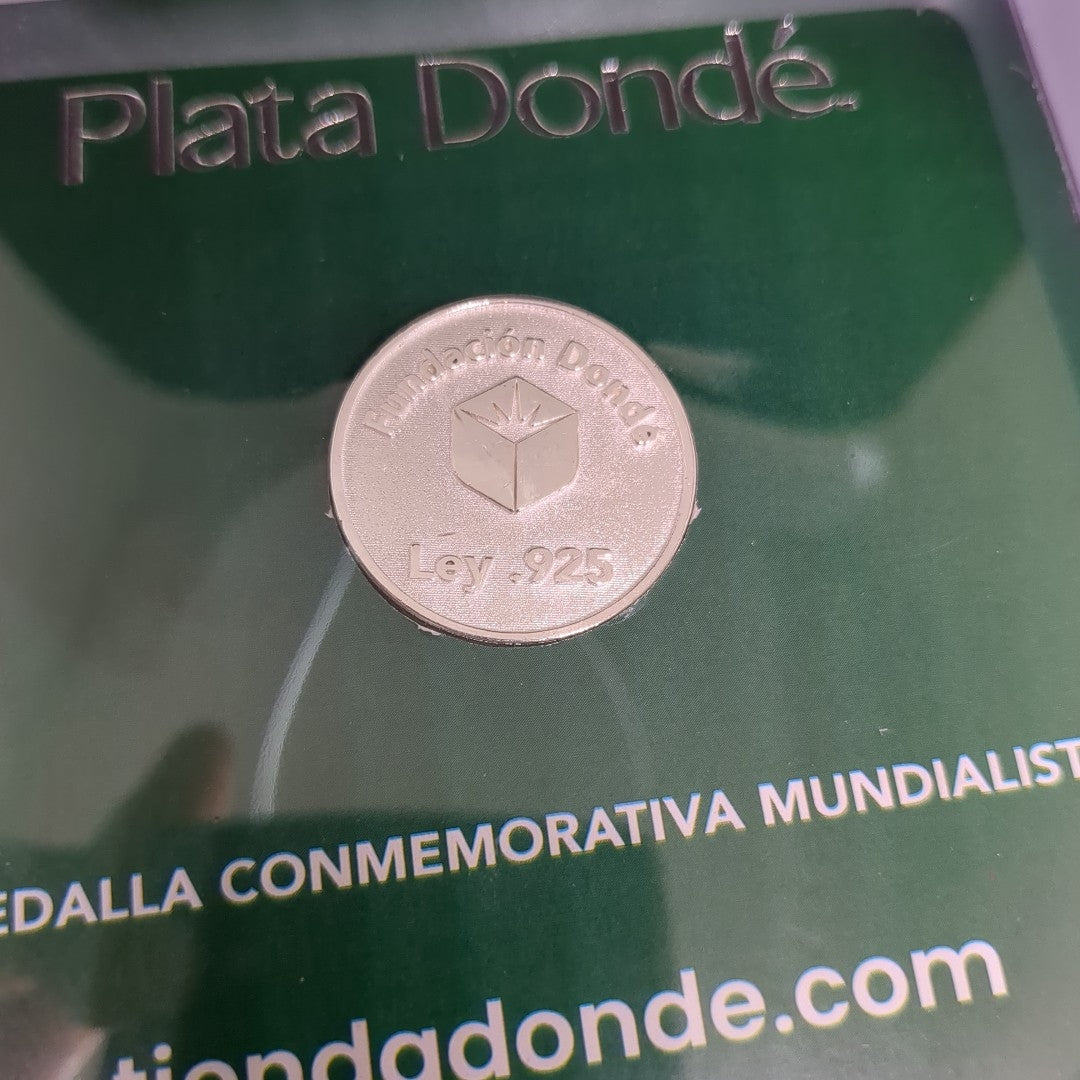 MEDALLA CONMEMORATIVA FRD FÚTBOL MOTIVO ÁGUILA PLATA .925 8.9 GR (NUEVO)