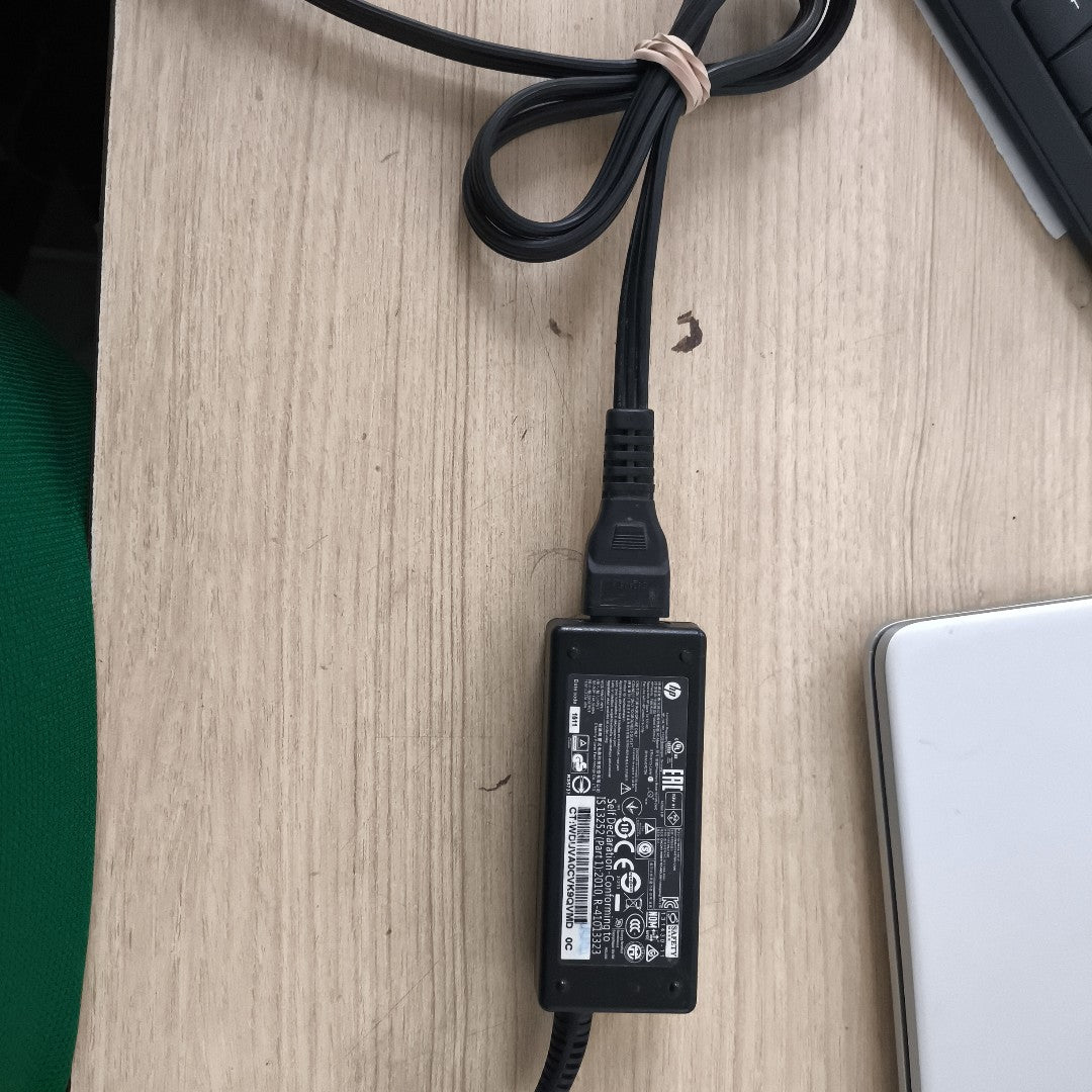 LAPTOP HP 14-DQ0530LA(2024) 256 GB SSD 8 GB RAM (SEMINUEVO)