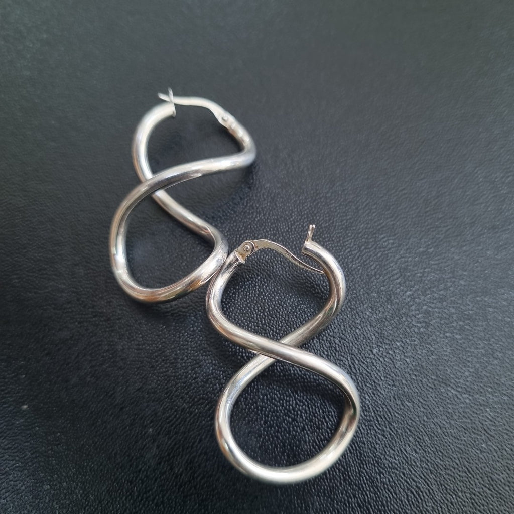ARRACADAS PAR ORO BLANCO 14 K 2.5 GRMS (SEMINUEVO)