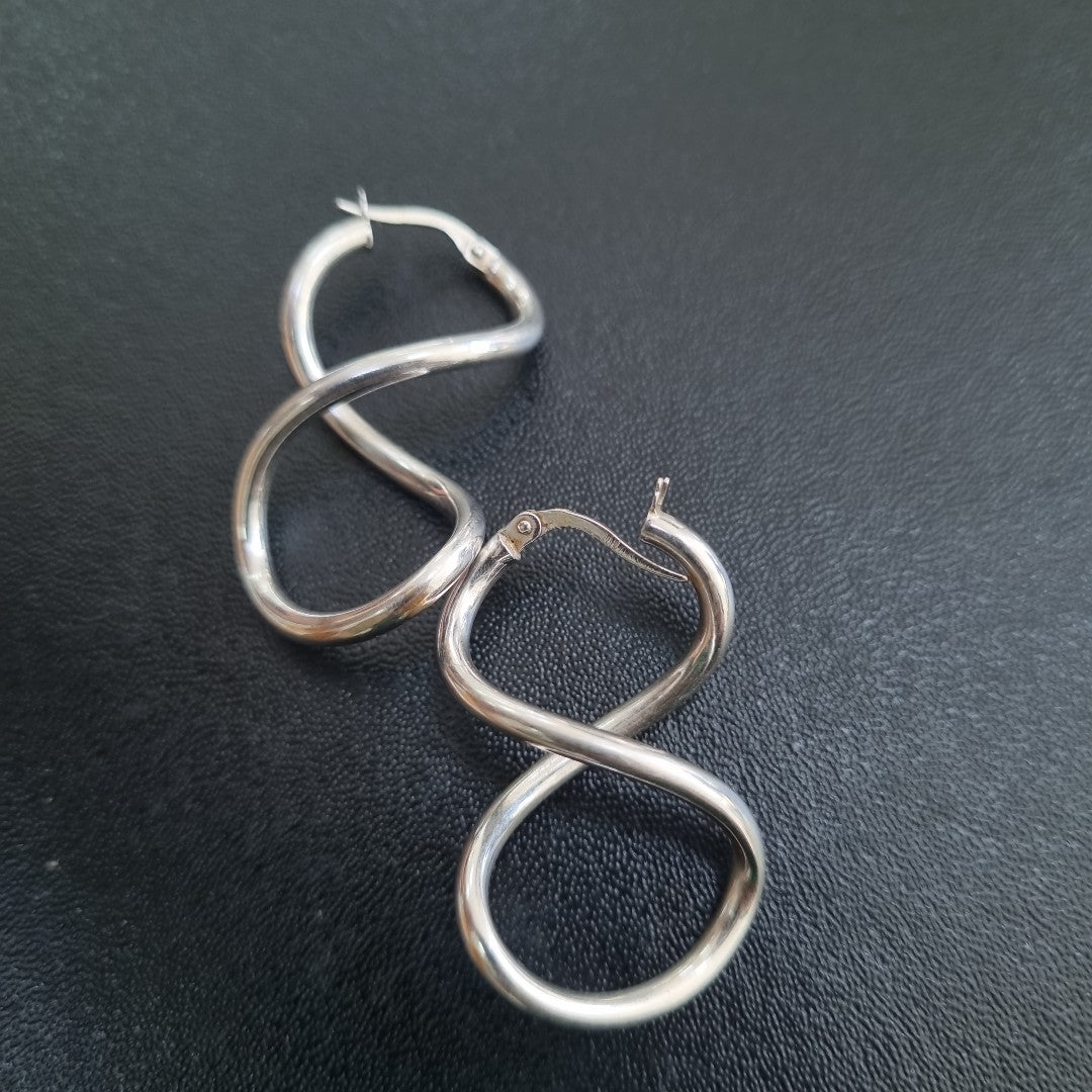 ARRACADAS PAR ORO BLANCO 14 K 2.5 GRMS (SEMINUEVO)